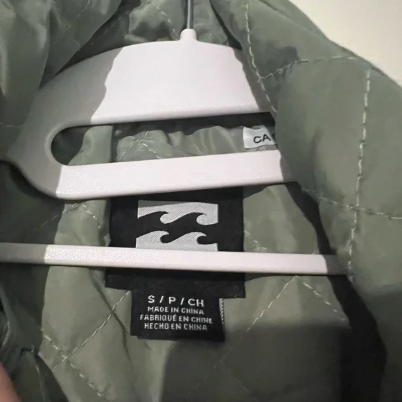 Billabong Sage Green and Cream Teddy Jacket - Picture 5 of 7